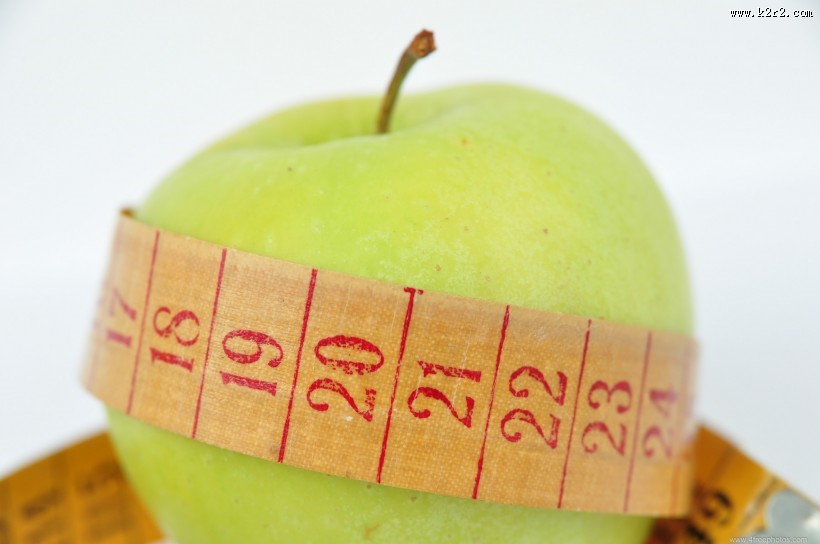 测量苹果创意图片