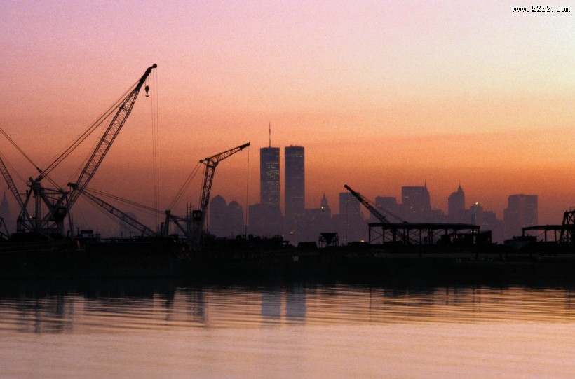 货轮与货轮码头图片