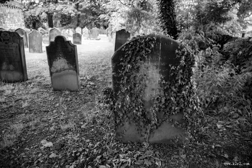 古老的墓地图片