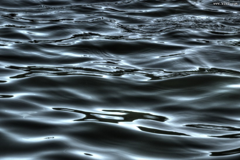 平静水面高清图片