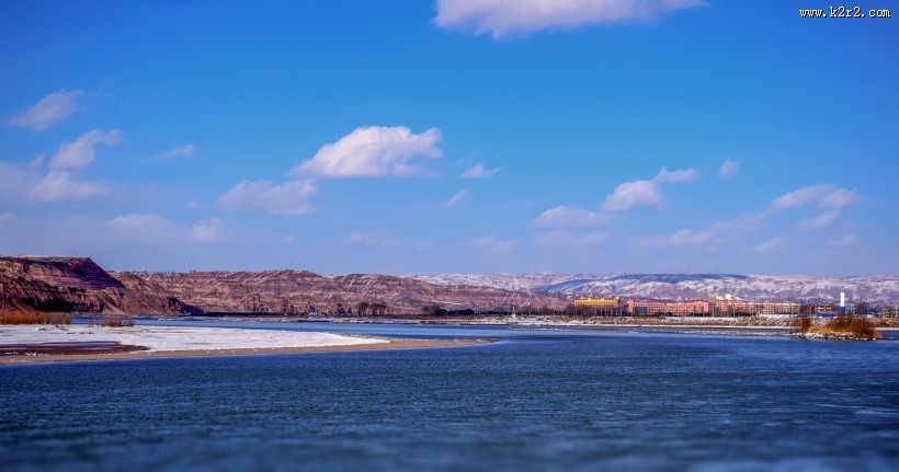 碧蓝的天空和湖水图片大全