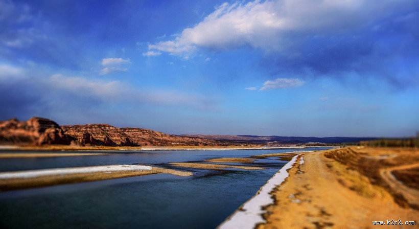 碧蓝的天空和湖水图片大全