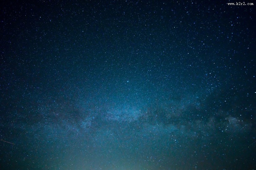 繁星点点的夜空图片