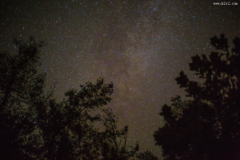 繁星点点的夜空图片