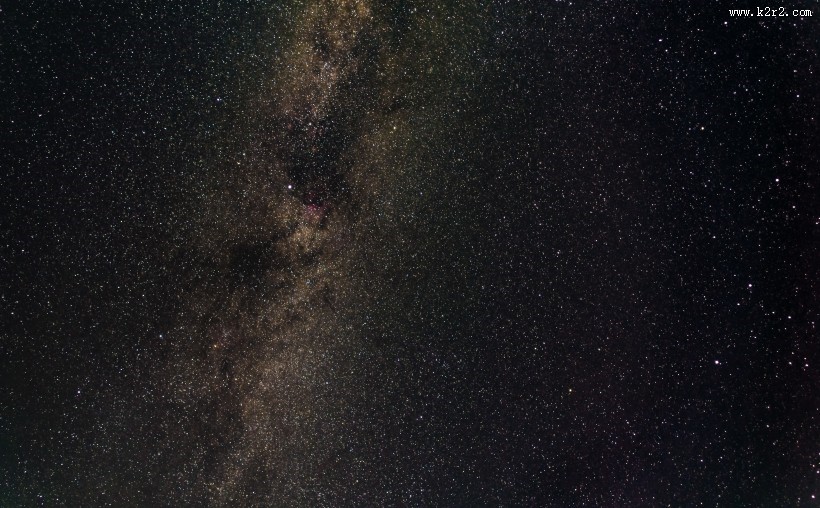 繁星点点的夜空图片