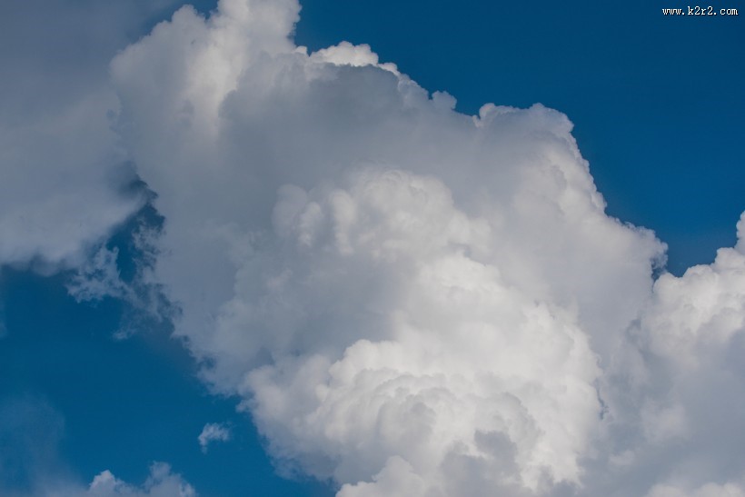 天空中的白云图片