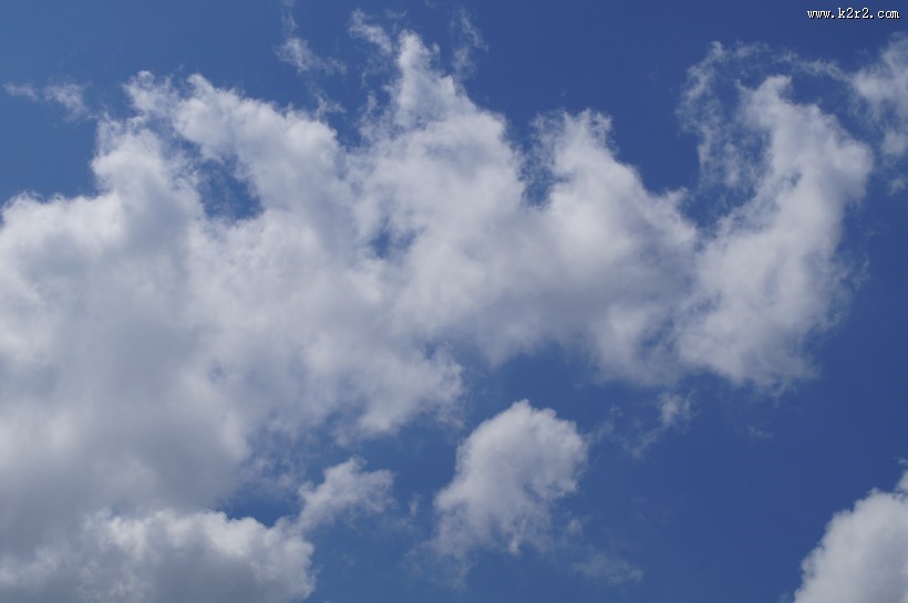 天空中的白云图片
