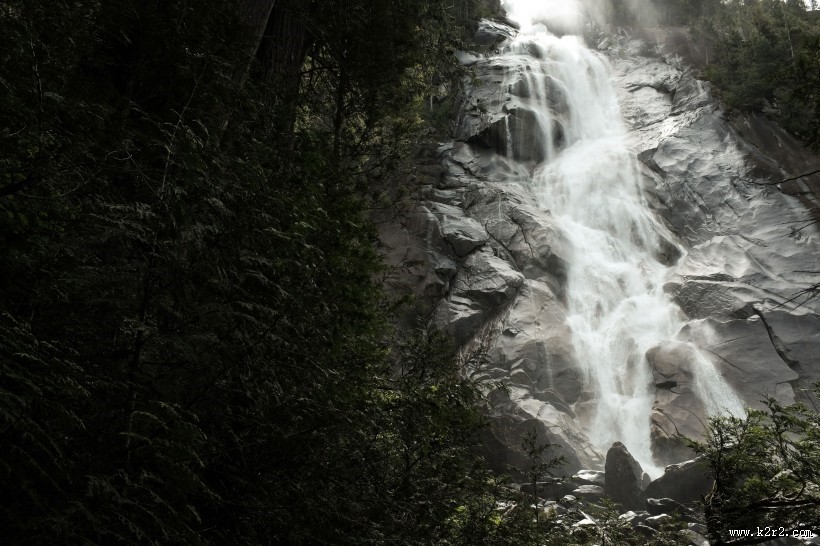 秀丽的瀑布图片大全