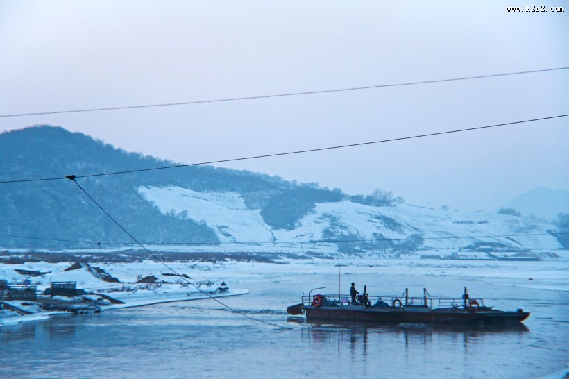 清澈的湖泊的图片