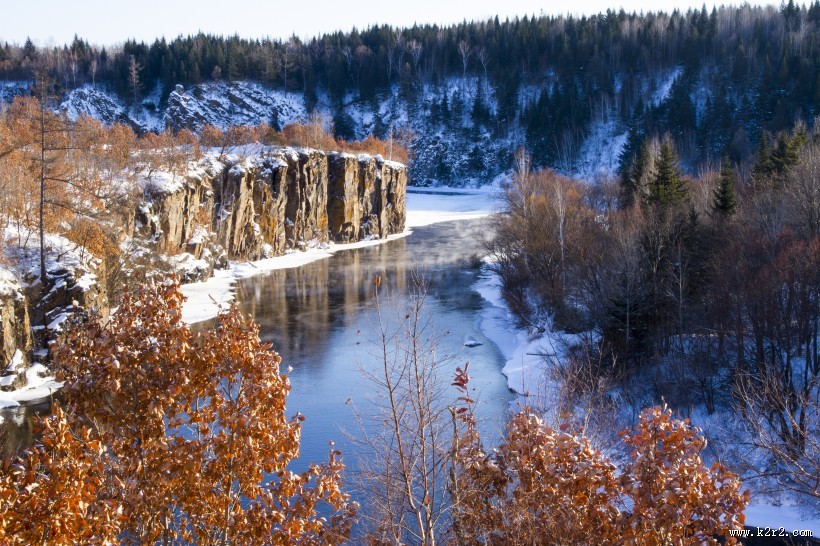 寒冷的冰雪风景图片大全
