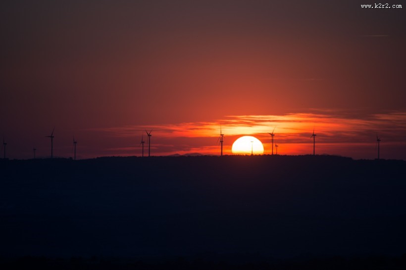 橙红色的夕阳图片