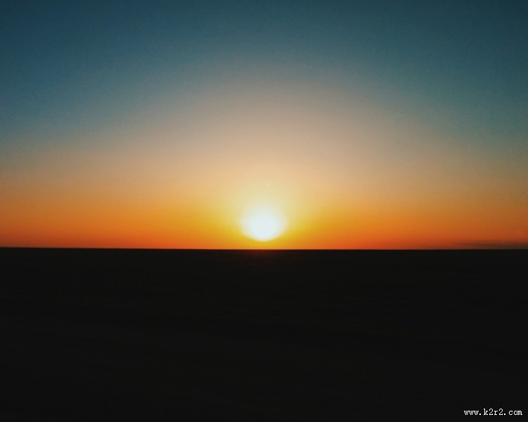 太阳的东升西落图片