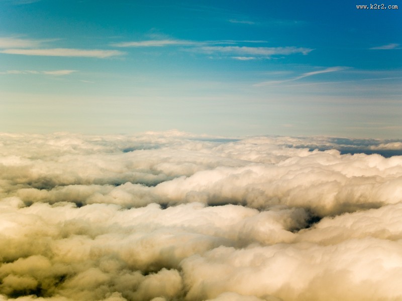 天上美丽的云朵图片