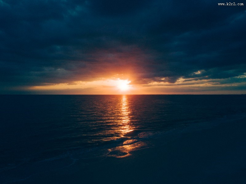 海面上的日出风景图片