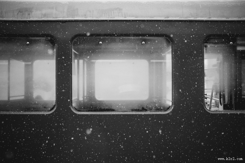 冬天下雪时的美景图片