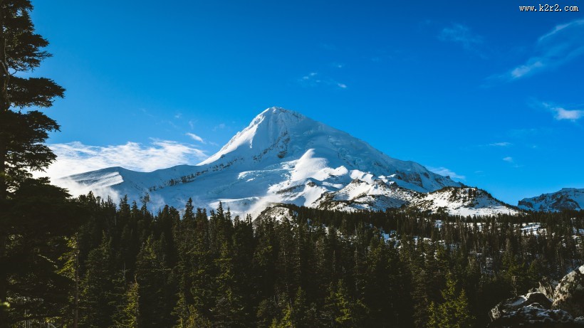 美丽的雪山图片