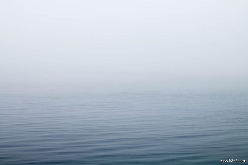 雾气朦胧的海面图片大全