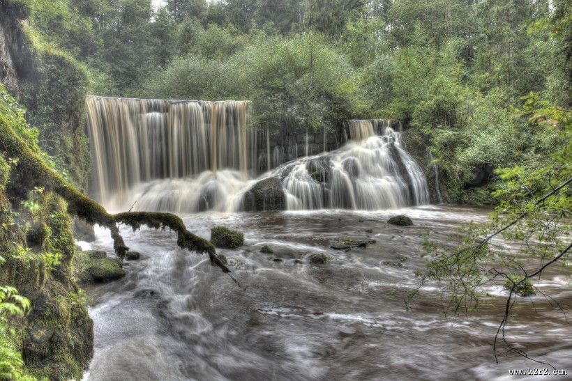 山间瀑布图片大全