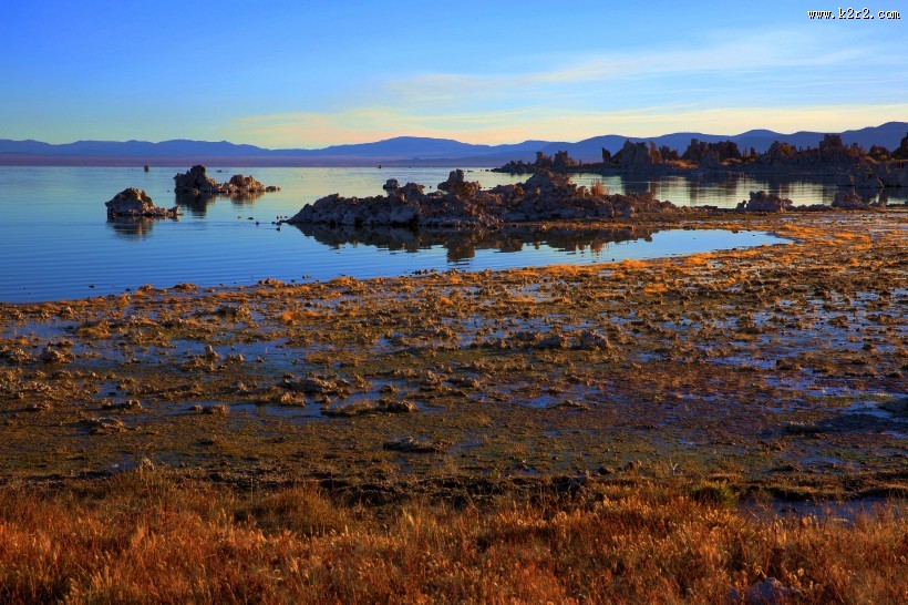 大自然湖泊风景图片