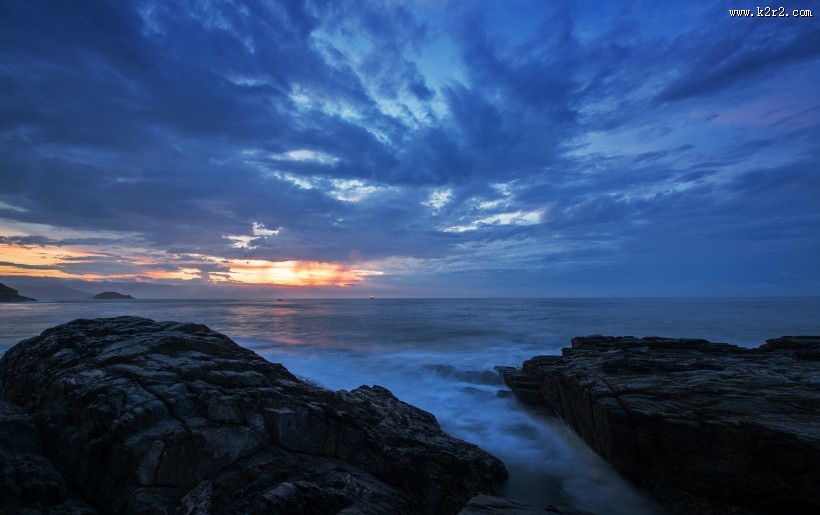 寂静的海边图片