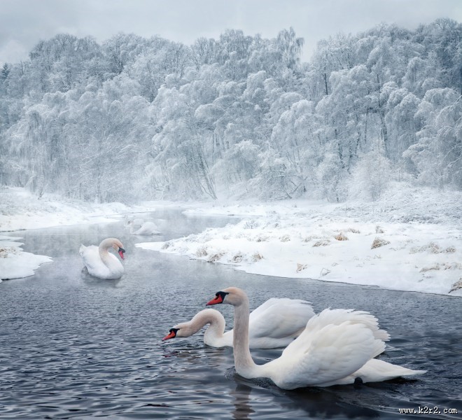 山水湖泊景色图片