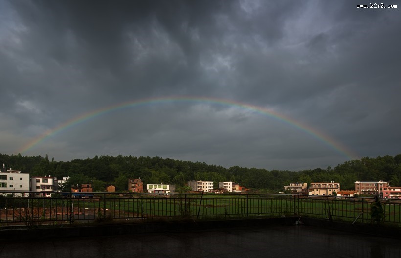 乡村的山水田园风景图片