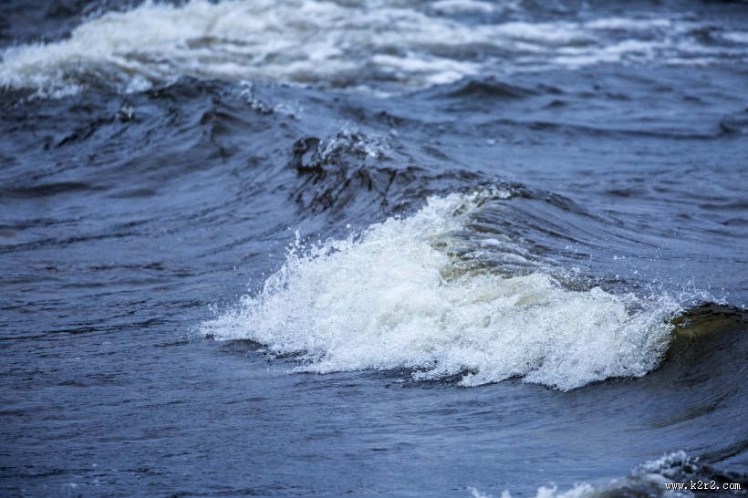 大海波浪图片