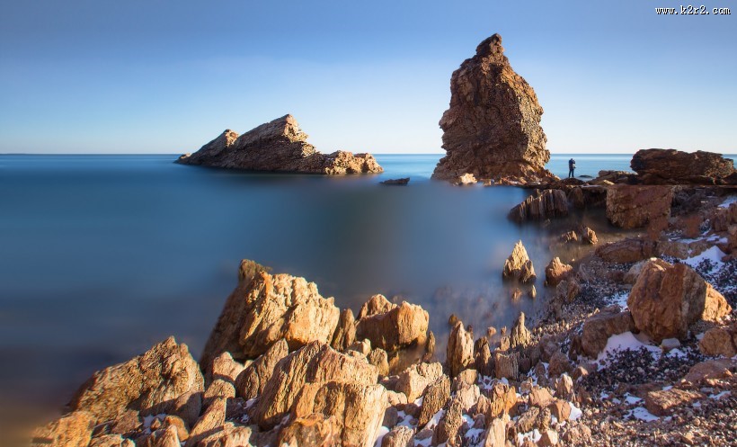 海边礁石风景图片