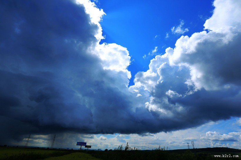 风雨前的天空乌云图片
