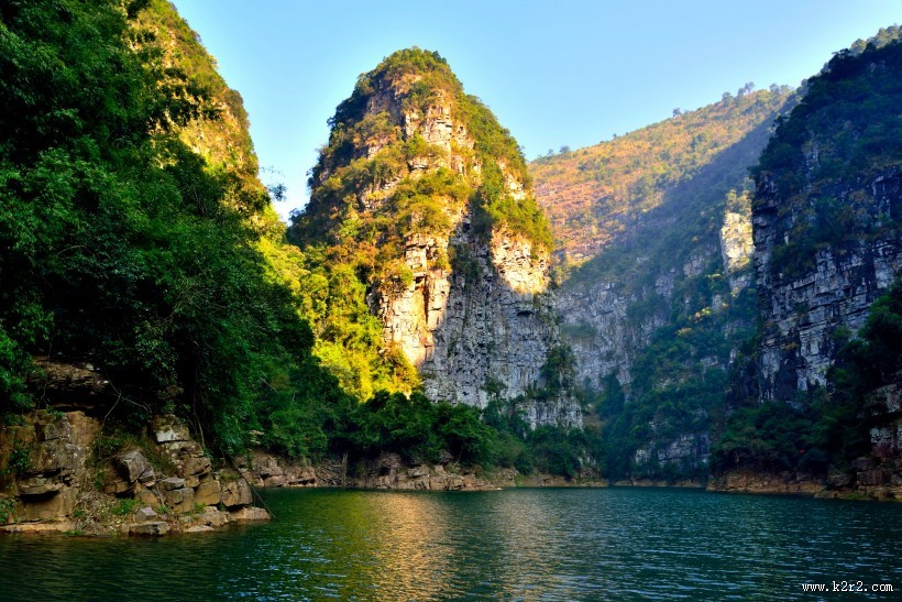 美丽的湖光山色图片