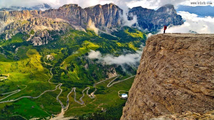 秀丽的山峰山顶风景图片