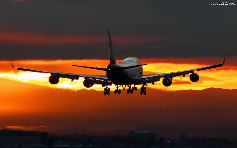 云霄晚霞飞机唯美风景图片大全