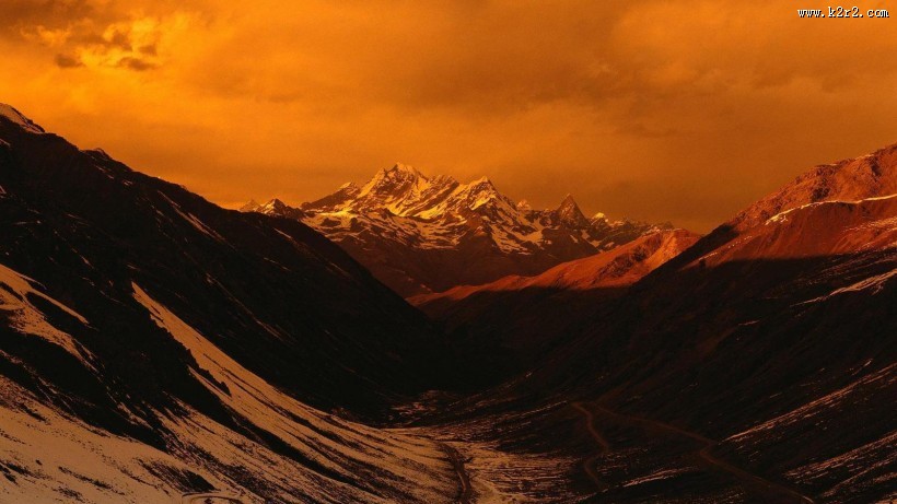 壮阔的山河风光图片