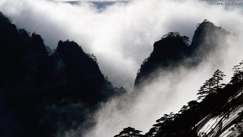 壮阔的山河风光图片