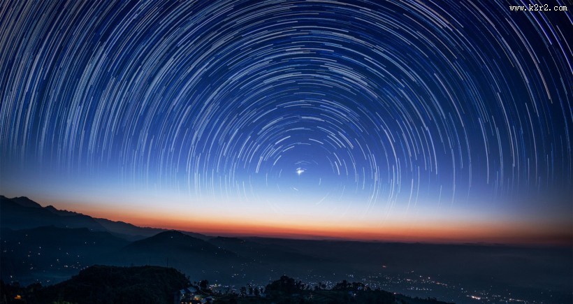 璀璨神奇的星轨风景图片