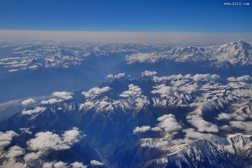 鸟瞰昆仑山风景图片
