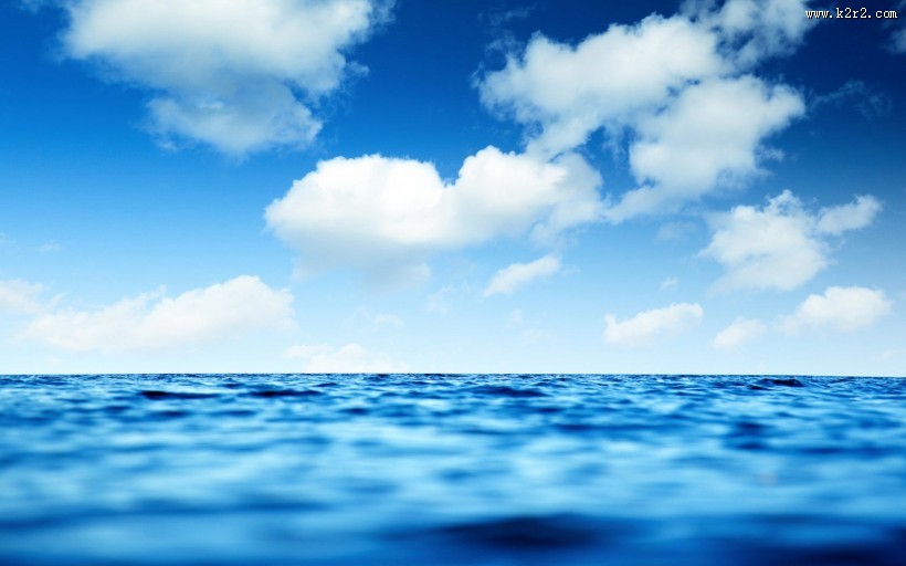 平静的海面美景图片
