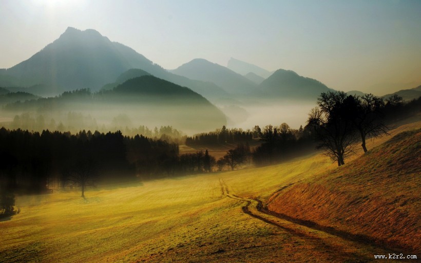 雾中美丽温柔的世界图片大全