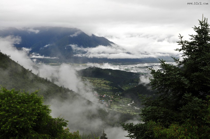 尼洋河风景图片