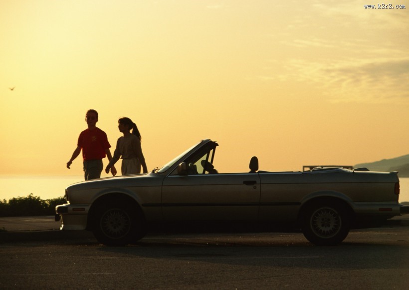 海边夕阳剪影图片