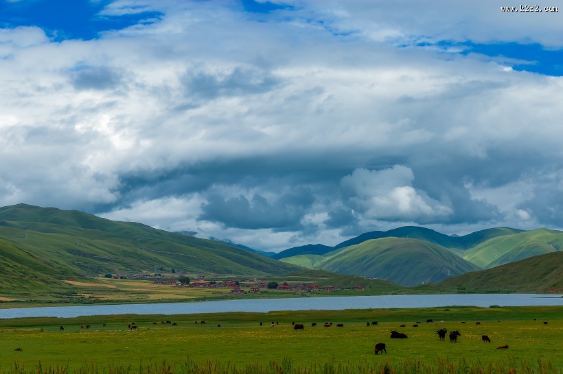 四川甘孜大气自然风景图片