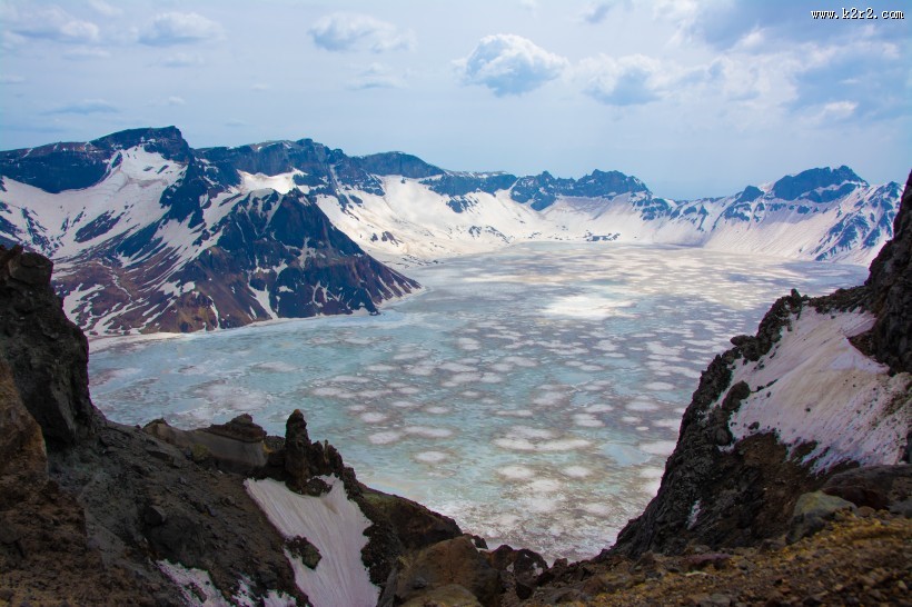 吉林长白山天池和聚龙泉自然风景图片大全