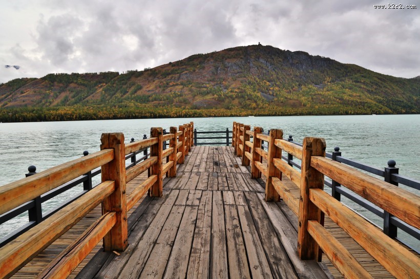 新疆喀纳斯自然风景图片