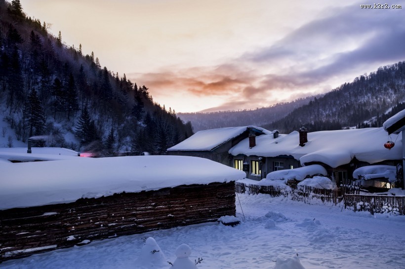 童话般的雪乡晨曦自然风景图片