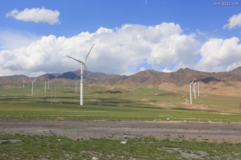 美丽的新疆赛里木湖风景图片