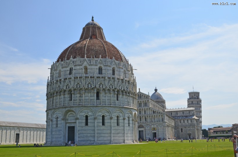 意大利比萨斜塔图片