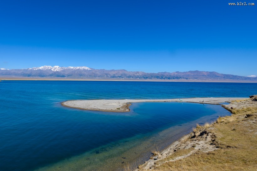 新疆美丽的仙境赛里木湖风景图片