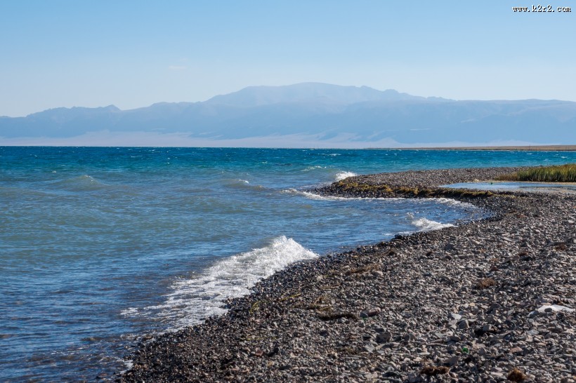 新疆美丽的仙境赛里木湖风景图片
