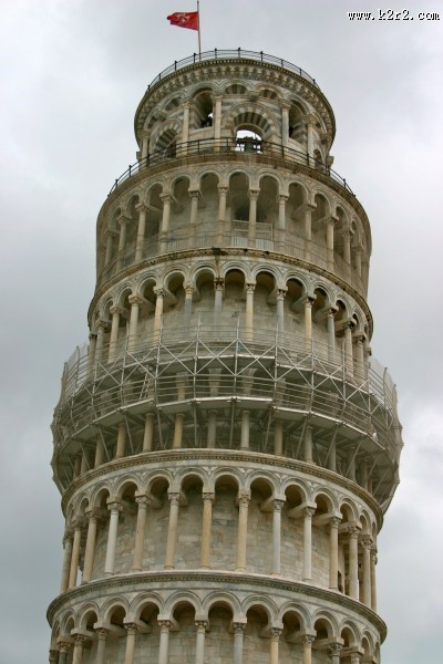 比萨斜塔图片