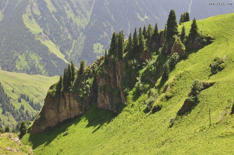 新疆巴音布鲁克风景图片大全